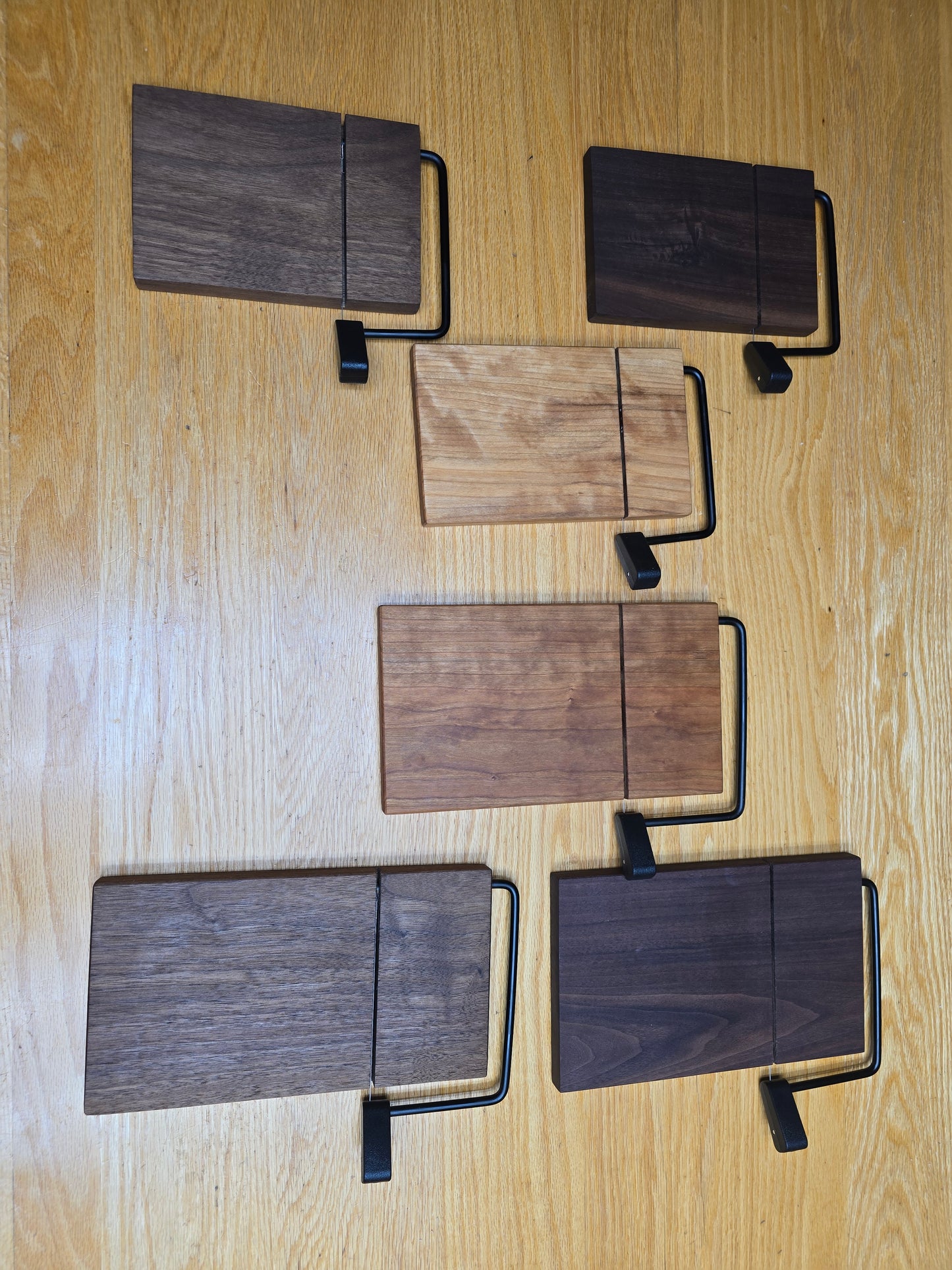 Small cheese slicers